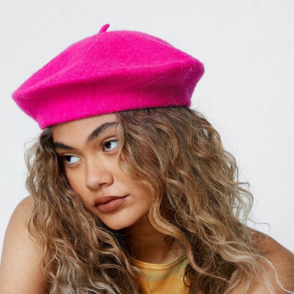 WOOL FUCHSIA BERET